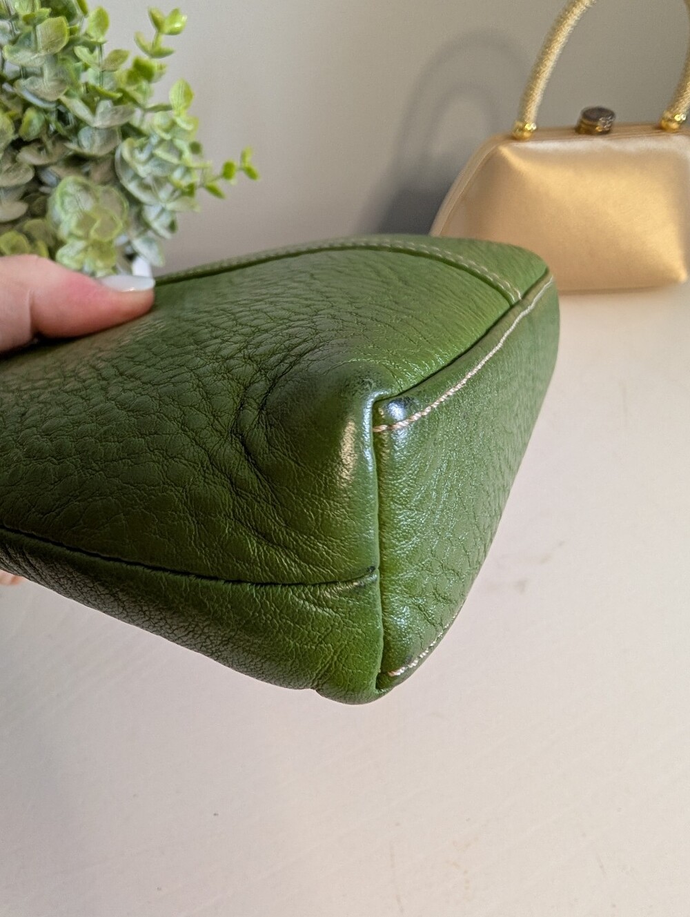 Coach Vintage Green Pebbled Leather Wristlet Clutch - EUC! - Picture 4 of 10